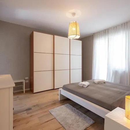 Lejlighed Paola Maison New Apartment! *